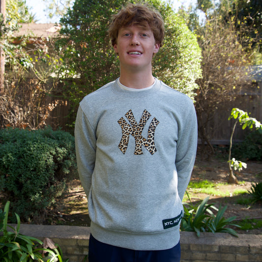 SPORTS WE LOVE YANKEES BASEBALL SWEATER